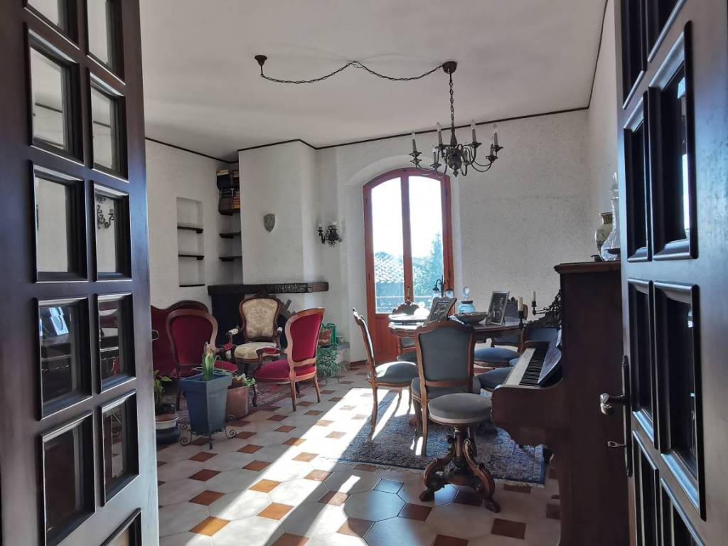 casa indipendente in vendita a Sovicille