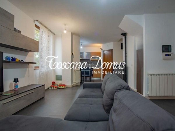 casa indipendente in vendita a Sovicille in zona San Rocco a Pilli