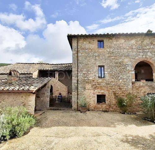 villa in vendita a Sovicille