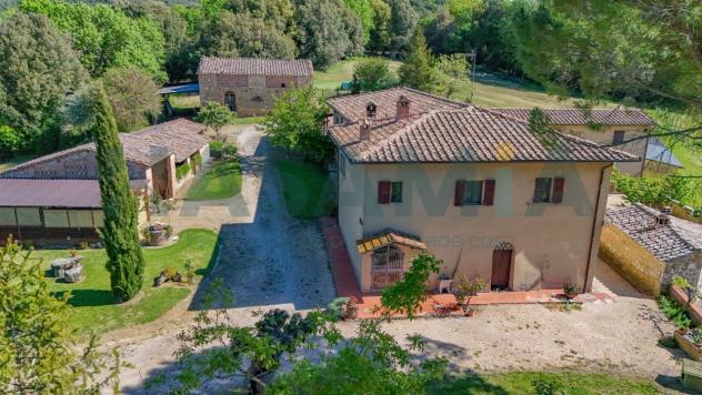 casale in vendita a Sovicille