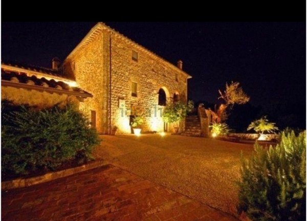 casa indipendente in vendita a Sovicille