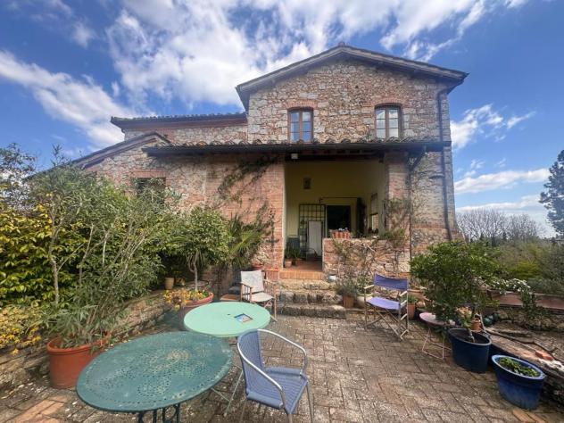 casa indipendente in vendita a Sovicille