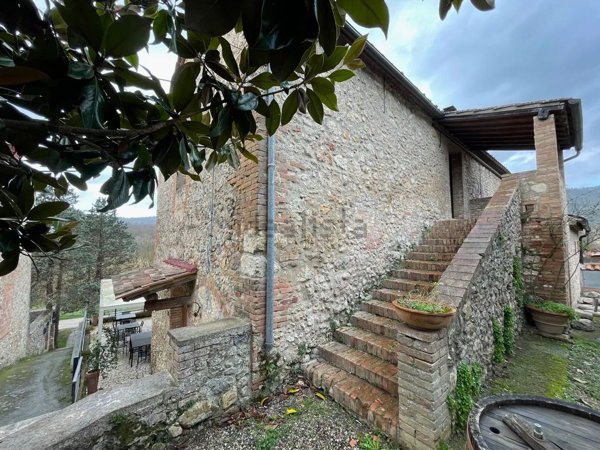 casale in vendita a Sovicille in zona Brenna