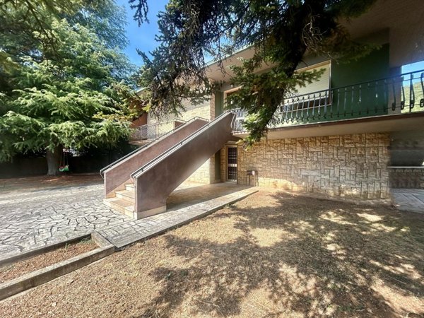 casa indipendente in vendita a Sovicille in zona Rosia