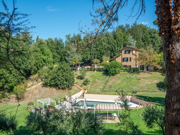 casa indipendente in vendita a Sovicille