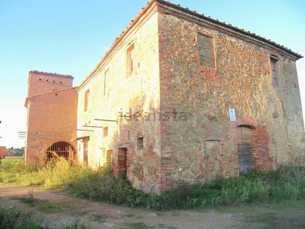 casa indipendente in vendita a Torrita di Siena