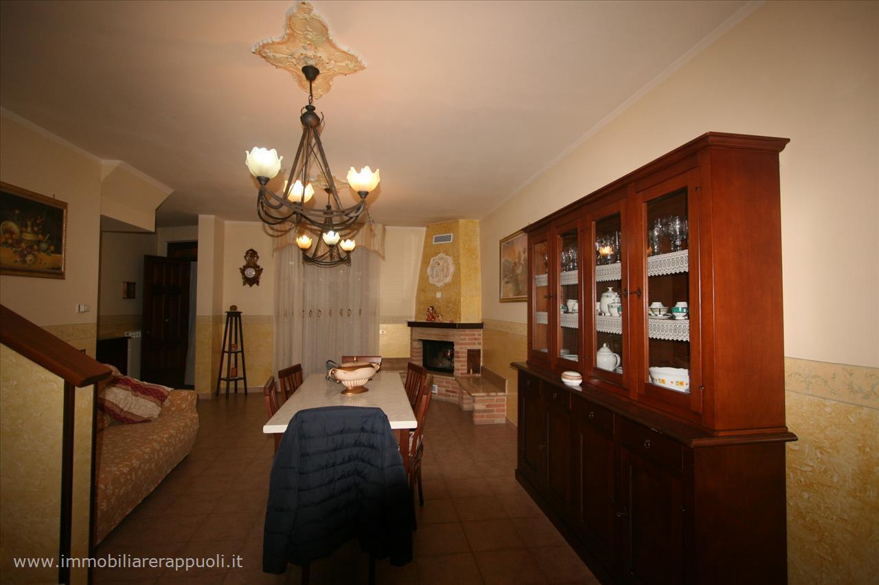 casa indipendente in vendita a Torrita di Siena