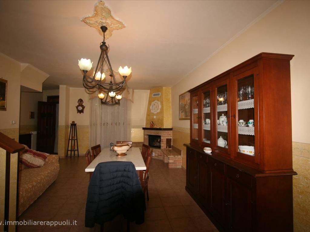 casa indipendente in vendita a Torrita di Siena