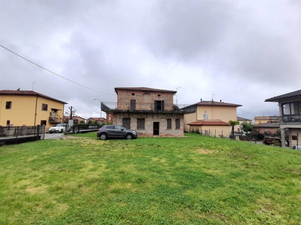 casa indipendente in vendita a Torrita di Siena