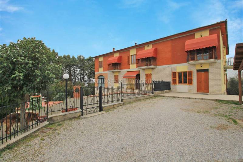 casa indipendente in vendita a Torrita di Siena