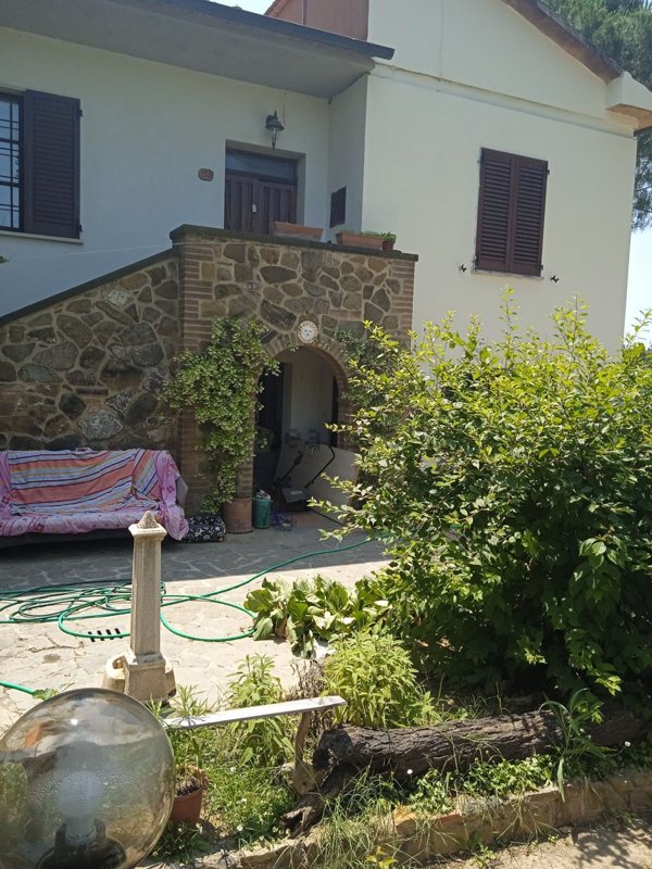 casa indipendente in vendita a Torrita di Siena