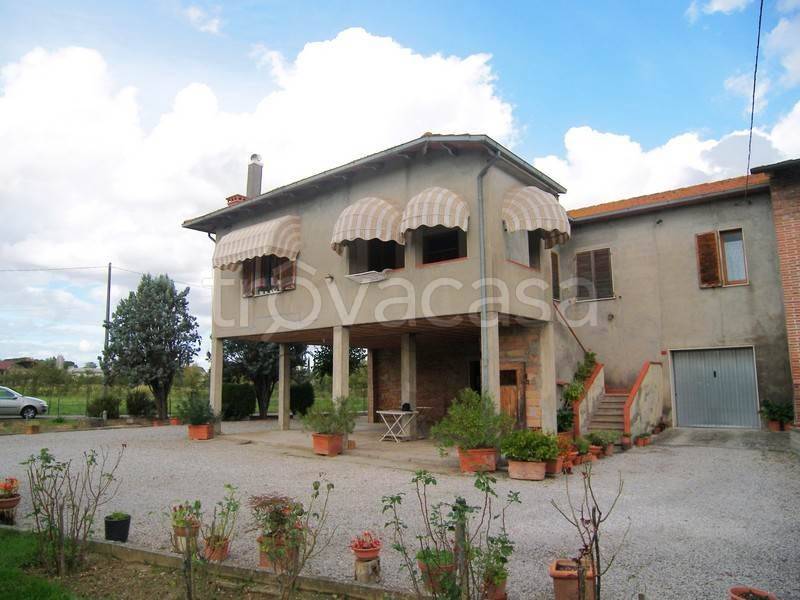 casa indipendente in vendita a Torrita di Siena