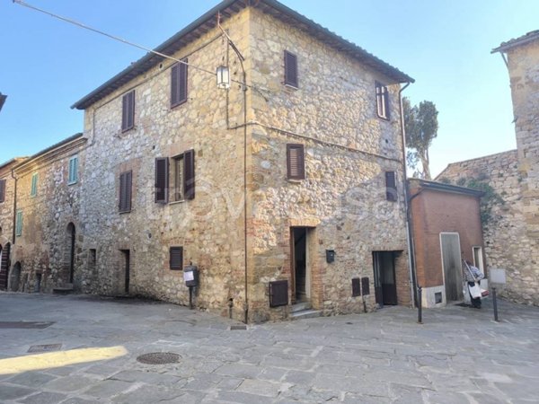 appartamento in vendita a Torrita di Siena in zona Montefollonico