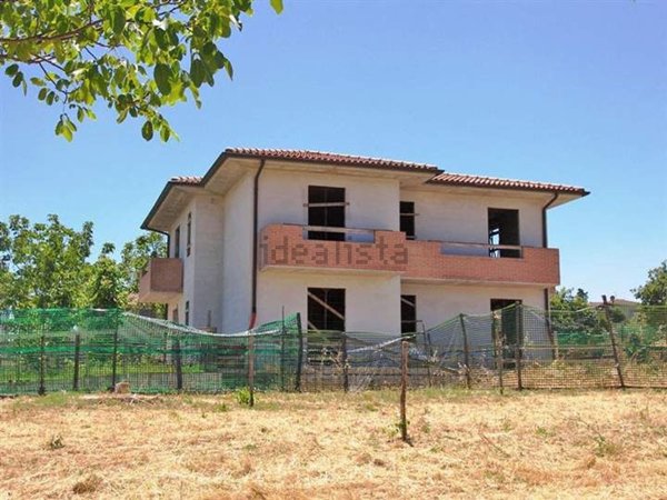 casa indipendente in vendita a Torrita di Siena
