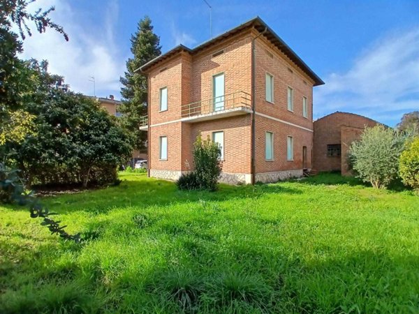 casa indipendente in vendita a Torrita di Siena