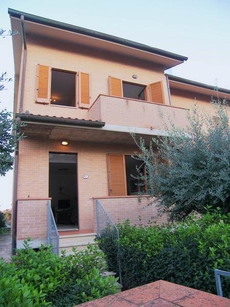casa indipendente in vendita a Torrita di Siena