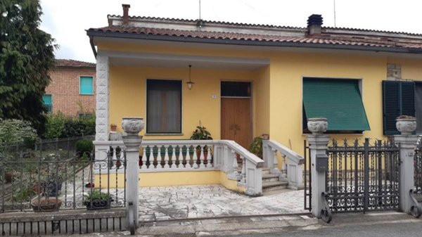 casa indipendente in vendita a Torrita di Siena