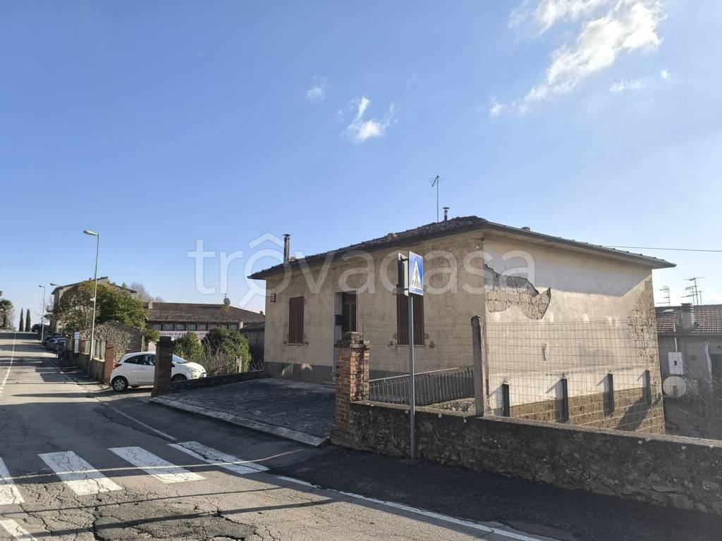 appartamento in vendita a Torrita di Siena in zona Montefollonico