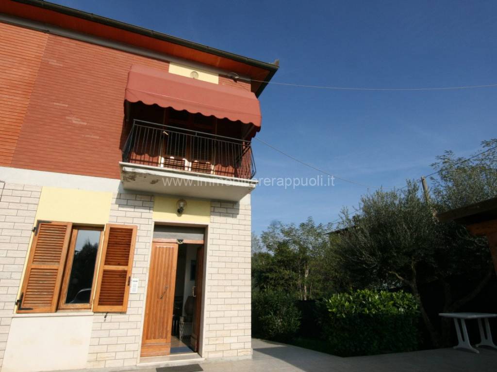 casa indipendente in vendita a Torrita di Siena
