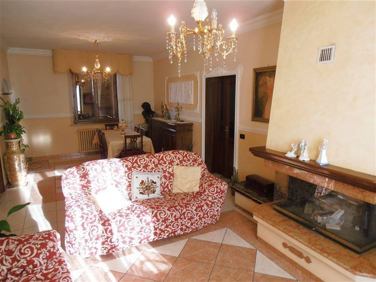 casa indipendente in vendita a Torrita di Siena