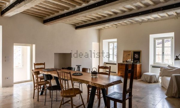 quadrivano in vendita a Torrita di Siena in zona Montefollonico