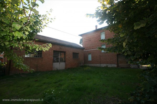casa indipendente in vendita a Torrita di Siena