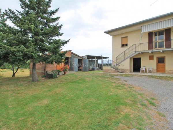 casa indipendente in vendita a Torrita di Siena
