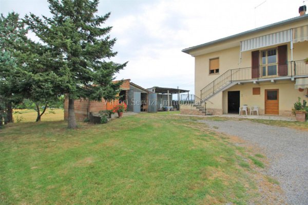 casa indipendente in vendita a Torrita di Siena