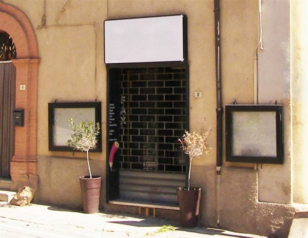 locale commerciale in vendita a Torrita di Siena