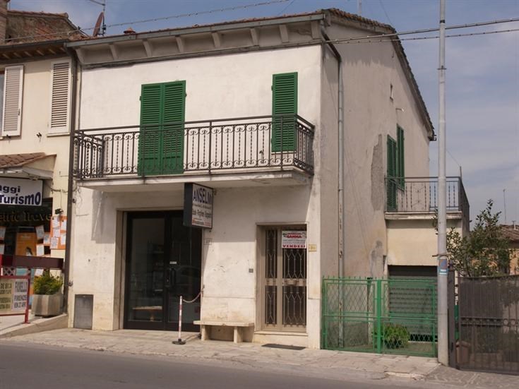 casa indipendente in vendita a Torrita di Siena