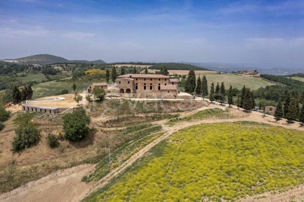 villa in vendita a Torrita di Siena