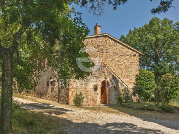 casa indipendente in vendita a Torrita di Siena in zona Montefollonico