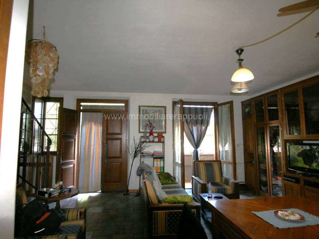 casa indipendente in vendita a Torrita di Siena in zona Montefollonico