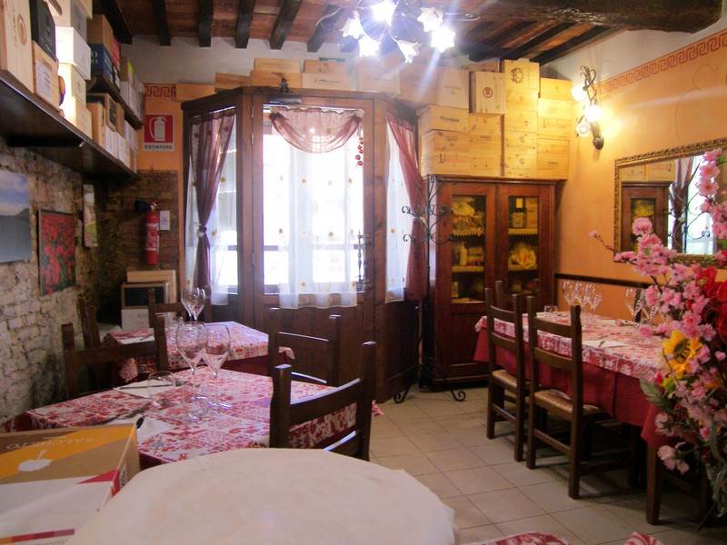 negozio in vendita a Torrita di Siena in zona Montefollonico