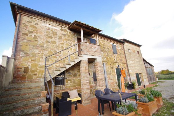 casale in vendita a Torrita di Siena