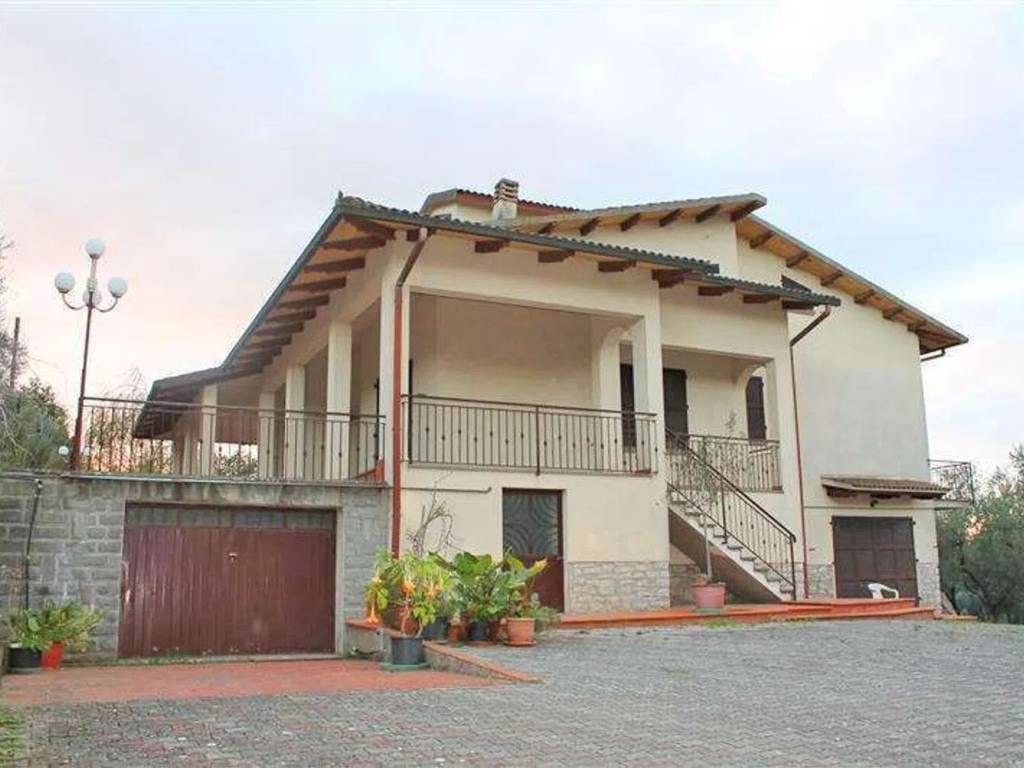 casa indipendente in vendita a Torrita di Siena
