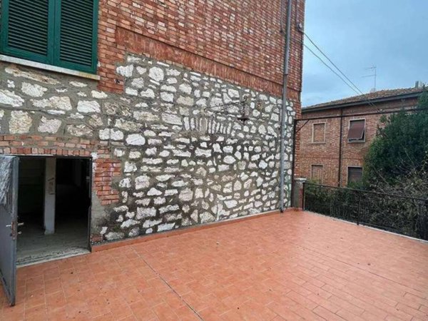 casa indipendente in vendita a Torrita di Siena