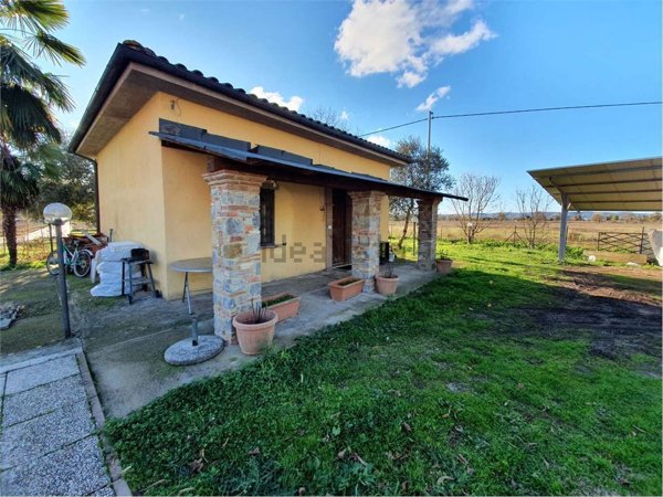 casa indipendente in vendita a Torrita di Siena