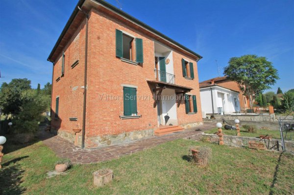casa indipendente in vendita a Torrita di Siena