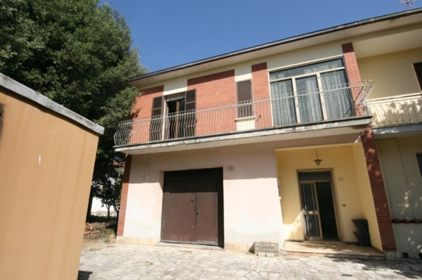 casa indipendente in vendita a Torrita di Siena