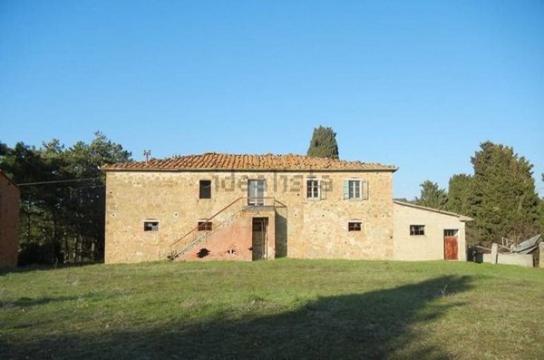 casale in vendita a Torrita di Siena in zona Montefollonico