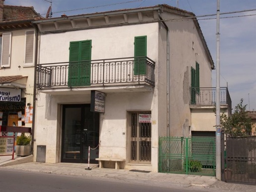 casa indipendente in vendita a Torrita di Siena