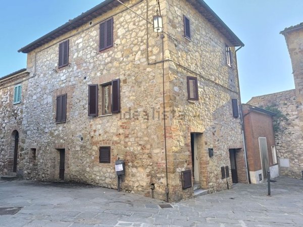 appartamento in vendita a Torrita di Siena in zona Montefollonico