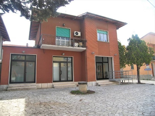 casa indipendente in vendita a Torrita di Siena