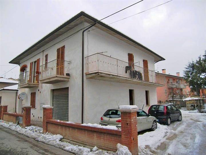 casa indipendente in vendita a Torrita di Siena