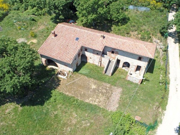 casa indipendente in vendita a Torrita di Siena in zona Montefollonico