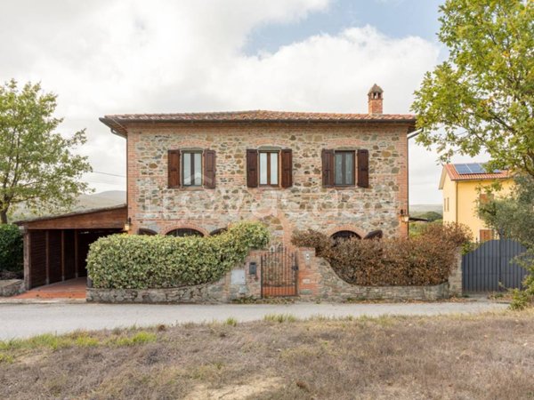 casa indipendente in vendita a Torrita di Siena