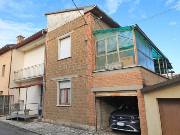 casa indipendente in vendita a Torrita di Siena