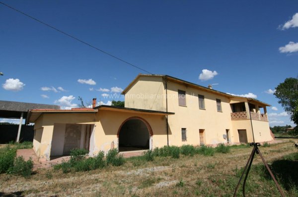 casa indipendente in vendita a Torrita di Siena
