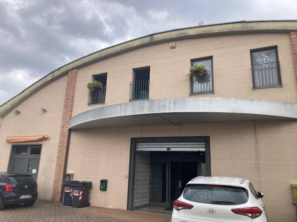 negozio in vendita a Torrita di Siena